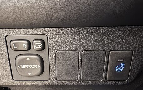 Toyota RAV4, 2018 год, 2 449 000 рублей, 9 фотография