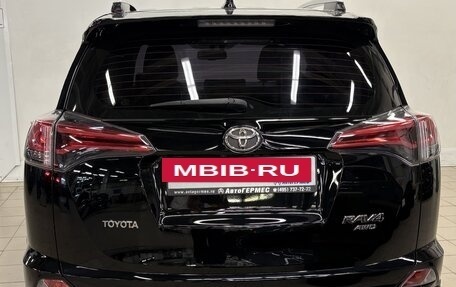 Toyota RAV4, 2018 год, 2 449 000 рублей, 3 фотография