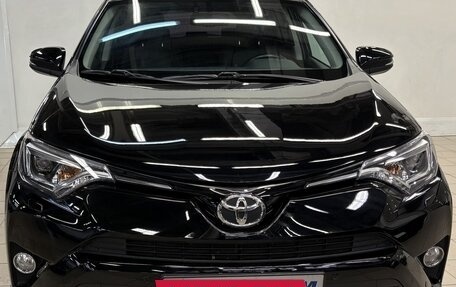 Toyota RAV4, 2018 год, 2 449 000 рублей, 2 фотография