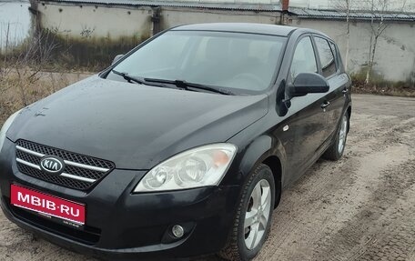 KIA cee'd I рестайлинг, 2009 год, 690 000 рублей, 1 фотография