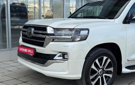 Toyota Land Cruiser 200, 2019 год, 7 350 000 рублей, 6 фотография