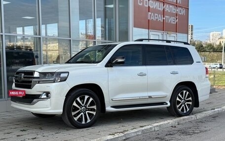 Toyota Land Cruiser 200, 2019 год, 7 350 000 рублей, 5 фотография