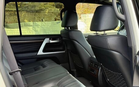 Toyota Land Cruiser 200, 2019 год, 7 350 000 рублей, 23 фотография