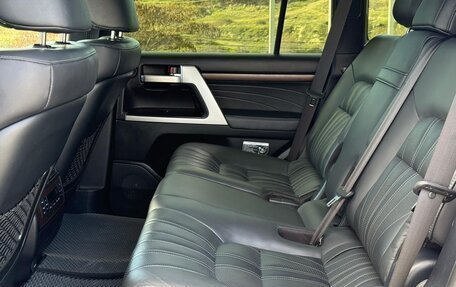 Toyota Land Cruiser 200, 2019 год, 7 350 000 рублей, 25 фотография