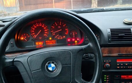 BMW 5 серия, 1996 год, 520 000 рублей, 13 фотография