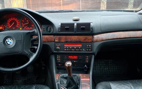 BMW 5 серия, 1996 год, 520 000 рублей, 14 фотография