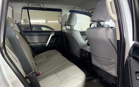 Toyota Land Cruiser Prado 150 рестайлинг 2, 2015 год, 3 950 000 рублей, 11 фотография