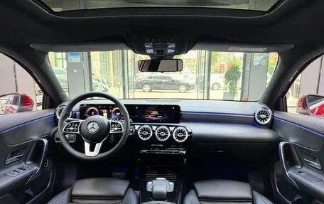 Mercedes-Benz A-Класс, 2022 год, 1 620 000 рублей, 7 фотография