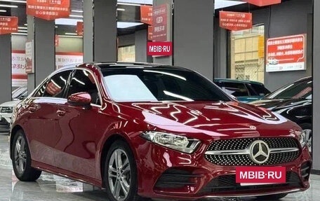 Mercedes-Benz A-Класс, 2022 год, 1 620 000 рублей, 3 фотография