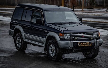 Mitsubishi Pajero III рестайлинг, 1995 год, 499 000 рублей, 2 фотография