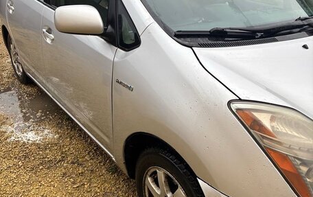 Toyota Prius, 2007 год, 550 000 рублей, 2 фотография