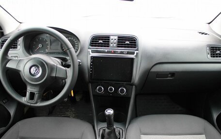 Volkswagen Polo VI (EU Market), 2011 год, 429 000 рублей, 7 фотография