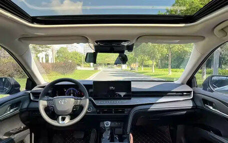 Toyota Camry, 2024 год, 2 200 999 рублей, 7 фотография