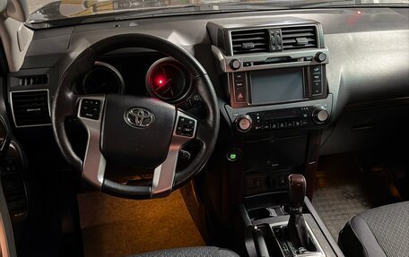 Toyota Land Cruiser Prado 150 рестайлинг 2, 2013 год, 2 750 000 рублей, 6 фотография