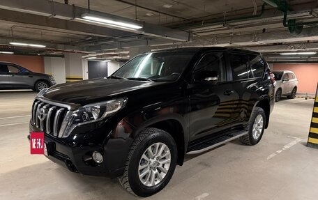 Toyota Land Cruiser Prado 150 рестайлинг 2, 2013 год, 2 750 000 рублей, 16 фотография