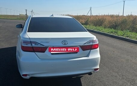 Toyota Camry, 2017 год, 2 200 000 рублей, 5 фотография