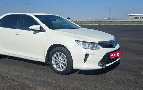 Toyota Camry, 2017 год, 2 200 000 рублей, 3 фотография