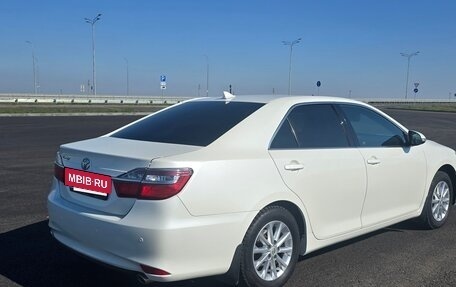 Toyota Camry, 2017 год, 2 200 000 рублей, 6 фотография