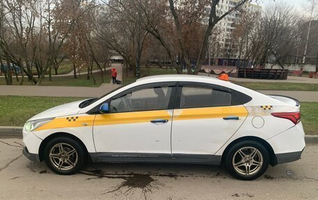 Hyundai Solaris II рестайлинг, 2017 год, 780 000 рублей, 4 фотография