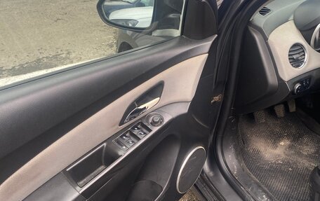 Chevrolet Cruze II, 2011 год, 470 000 рублей, 7 фотография