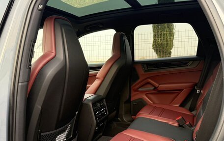 Porsche Cayenne III, 2025 год, 18 900 000 рублей, 21 фотография