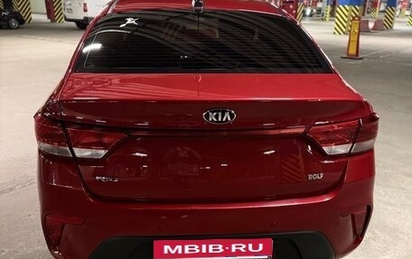 KIA Rio IV, 2018 год, 1 300 000 рублей, 2 фотография
