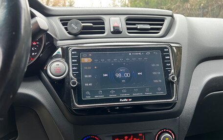 KIA Rio III рестайлинг, 2016 год, 925 000 рублей, 17 фотография