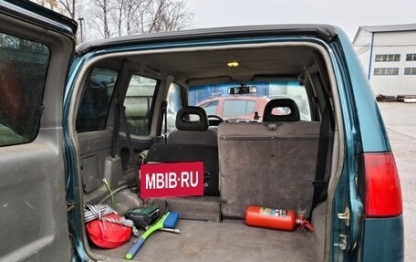 Nissan Terrano II рестайлинг, 1995 год, 350 000 рублей, 6 фотография