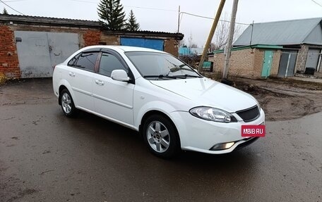 Daewoo Gentra II, 2015 год, 288 000 рублей, 3 фотография