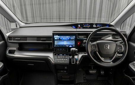 Honda Stepwgn IV, 2021 год, 3 200 000 рублей, 10 фотография