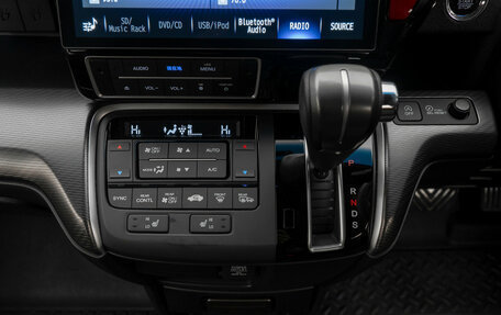 Honda Stepwgn IV, 2021 год, 3 200 000 рублей, 22 фотография