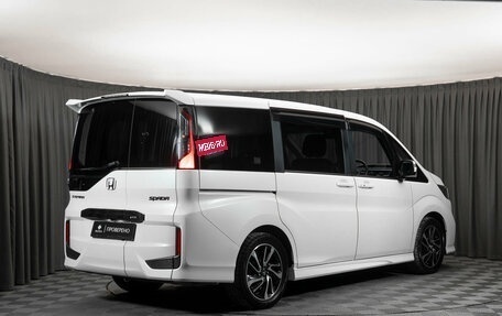 Honda Stepwgn IV, 2021 год, 3 200 000 рублей, 5 фотография