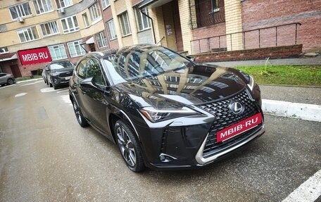 Lexus UX I, 2019 год, 3 200 000 рублей, 2 фотография