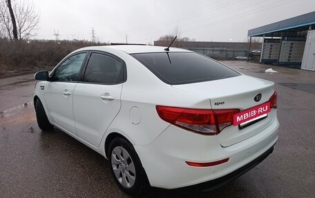 KIA Rio III рестайлинг, 2015 год, 1 050 000 рублей, 4 фотография