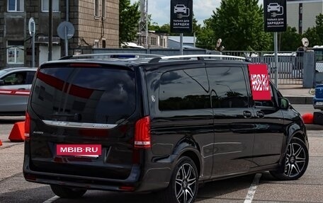 Mercedes-Benz V-Класс, 2023 год, 19 000 000 рублей, 8 фотография