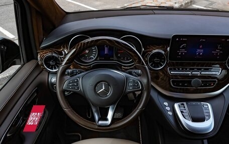 Mercedes-Benz V-Класс, 2023 год, 19 000 000 рублей, 16 фотография