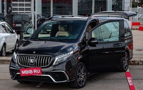 Mercedes-Benz V-Класс, 2023 год, 19 000 000 рублей, 12 фотография