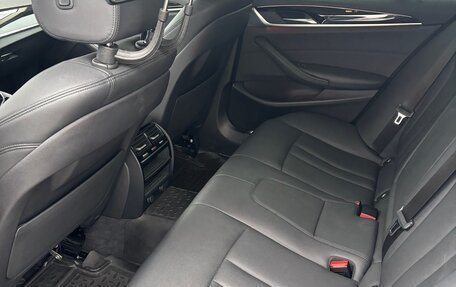 BMW 5 серия, 2019 год, 2 350 000 рублей, 11 фотография