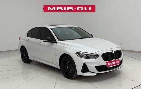 BMW 1 серия, 2022 год, 2 310 000 рублей, 1 фотография
