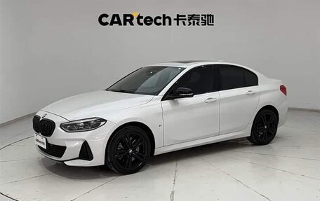 BMW 1 серия, 2022 год, 2 310 000 рублей, 7 фотография