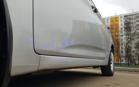 Hyundai Solaris II рестайлинг, 2010 год, 700 000 рублей, 18 фотография