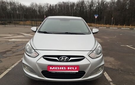 Hyundai Solaris II рестайлинг, 2010 год, 700 000 рублей, 8 фотография