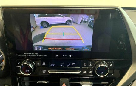 Toyota Highlander, 2024 год, 6 750 000 рублей, 15 фотография