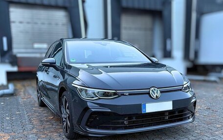 Volkswagen Golf VIII, 2022 год, 1 890 032 рублей, 3 фотография