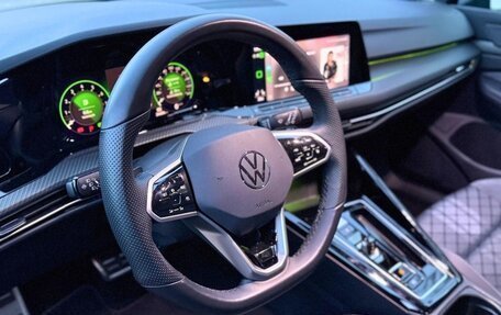 Volkswagen Golf VIII, 2022 год, 1 890 032 рублей, 11 фотография