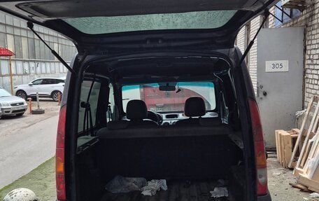 Renault Kangoo II рестайлинг, 2004 год, 340 000 рублей, 6 фотография