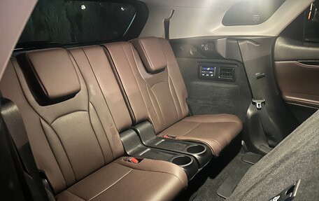 Lexus RX IV рестайлинг, 2019 год, 5 000 000 рублей, 13 фотография