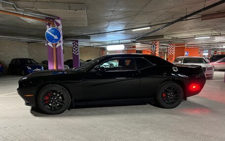 Dodge Challenger III рестайлинг 2, 2019 год, 4 500 000 рублей, 6 фотография