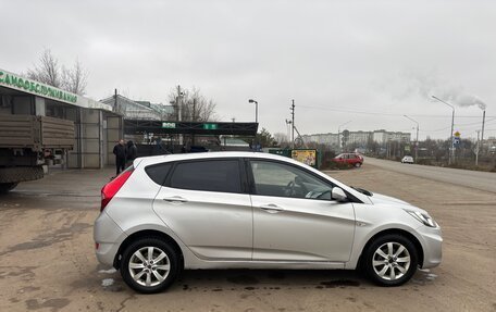 Hyundai Solaris II рестайлинг, 2012 год, 720 000 рублей, 9 фотография