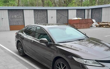 Toyota Camry, 2021 год, 3 200 000 рублей, 15 фотография